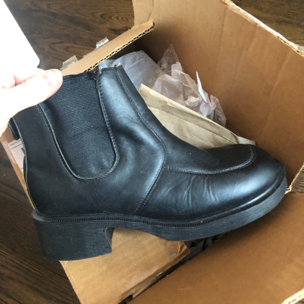 Dr. Martens Vintage Chelsea Boots